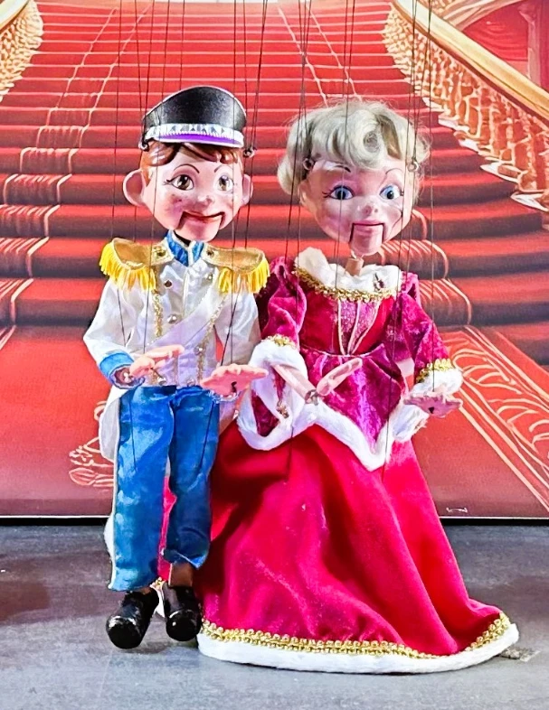 Cinderella characters in a Moon & Sixpence marionette performance.