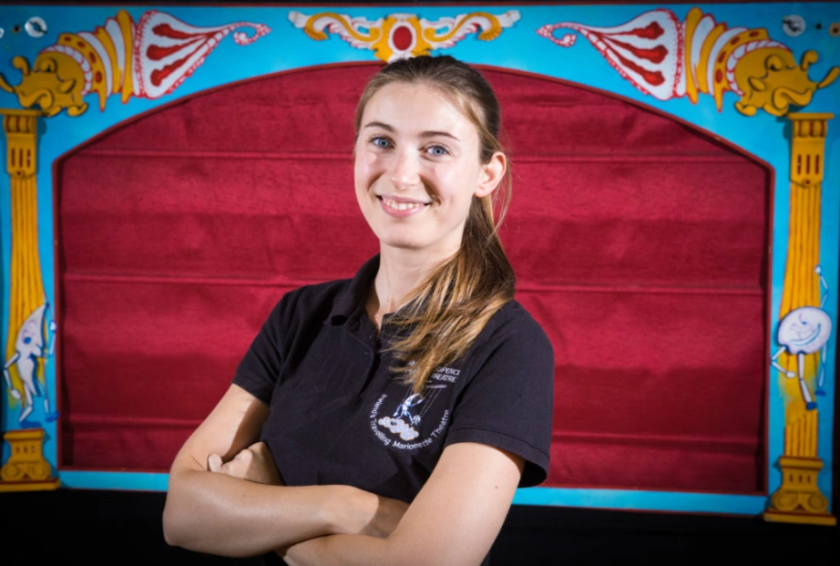 Portrait of Ciara Cramer of Moon & Sixpence Puppet Theatre.